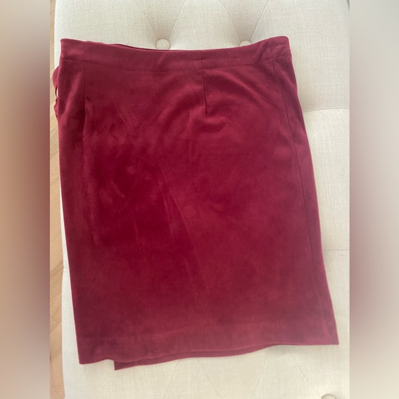 Kenzie faux suede wrap around skirt sz S - Picture 2 of 7